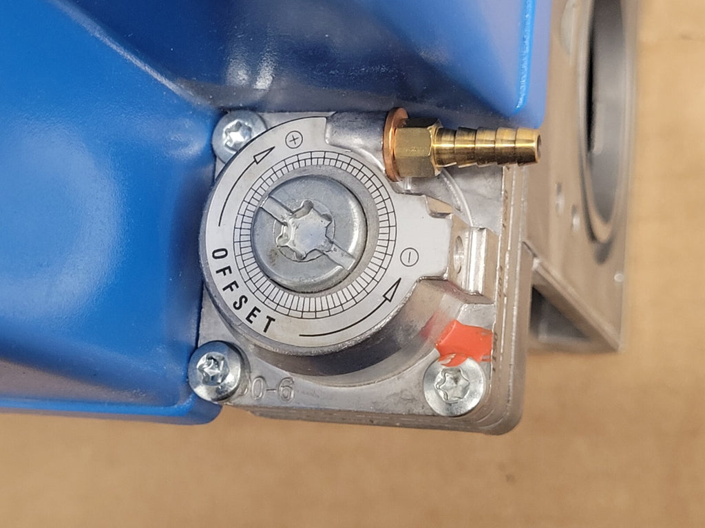 Honeywell V4734C10020000 Gas Safety Shutoff Valve 120 Vac 50/60Hz