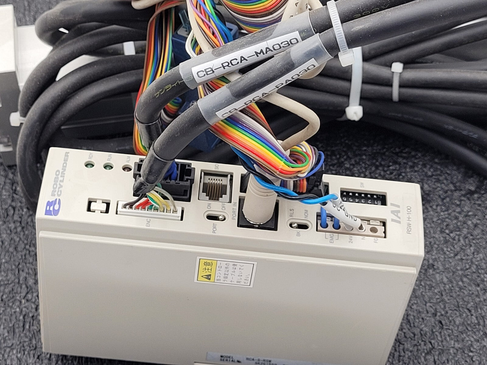 3x IAI ROBO CYLINDER Linear Actuator RC-RSW-H-100-S-SP w/ RCA-S-RSW Controllers