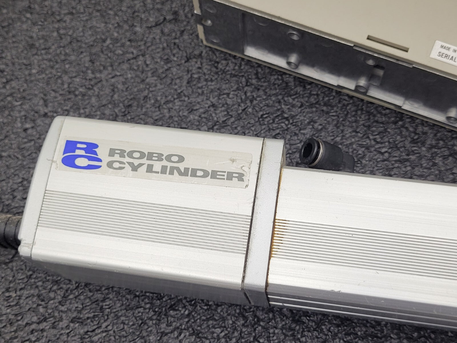 3x IAI ROBO CYLINDER Linear Actuator RC-RSW-H-100-S-SP w/ RCA-S-RSW Controllers