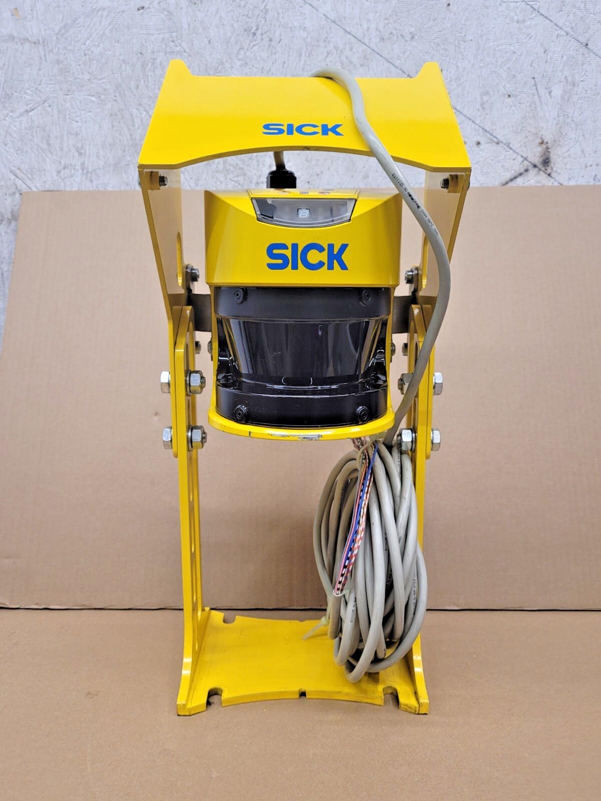 SICK S30A-7011CA Laser Scanner 1023891 w/ S3000 Heavy Duty Mounting Bracket
