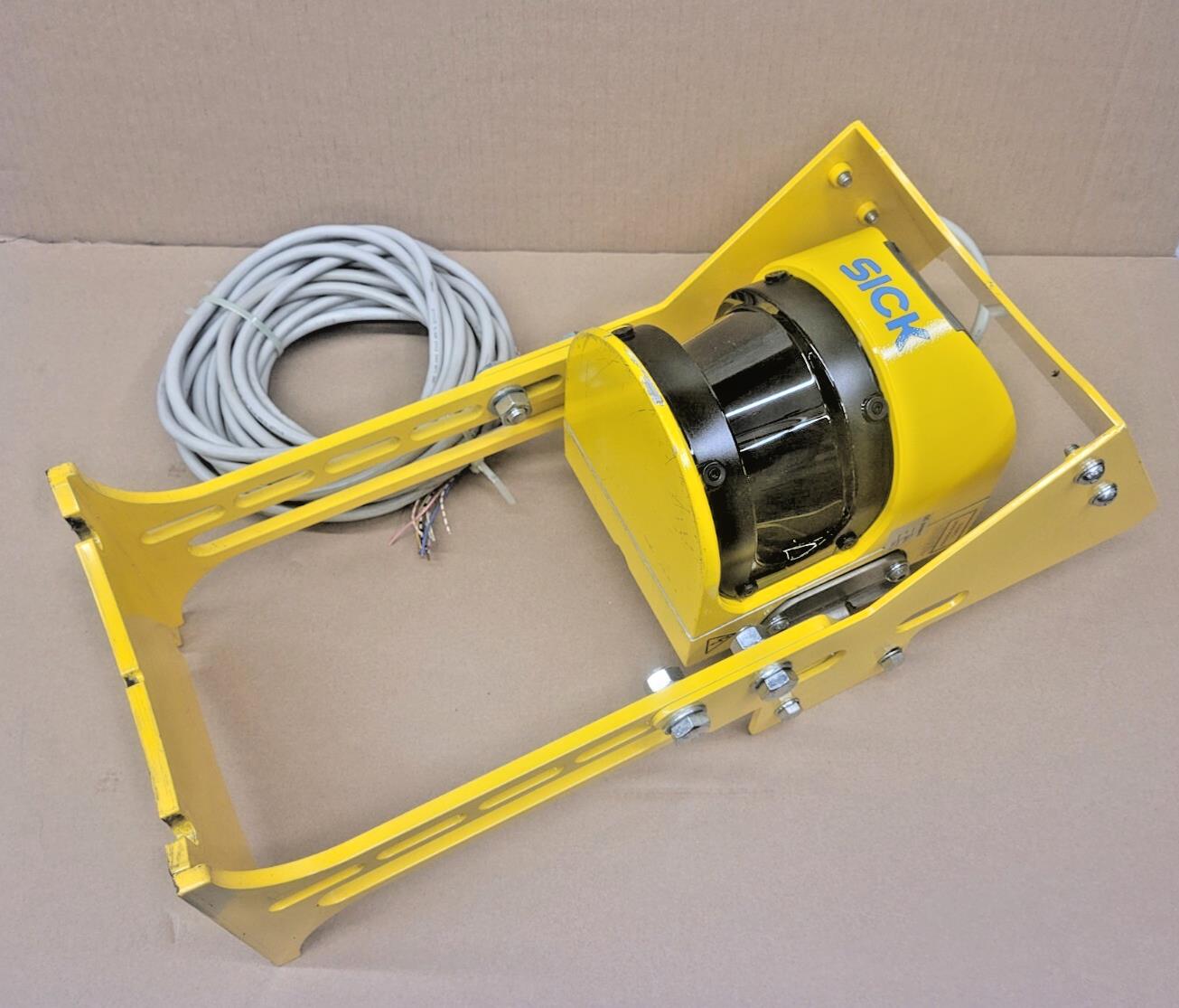 SICK S30A-7011CA Laser Scanner 1023891 w/ S3000 Heavy Duty Mounting Bracket