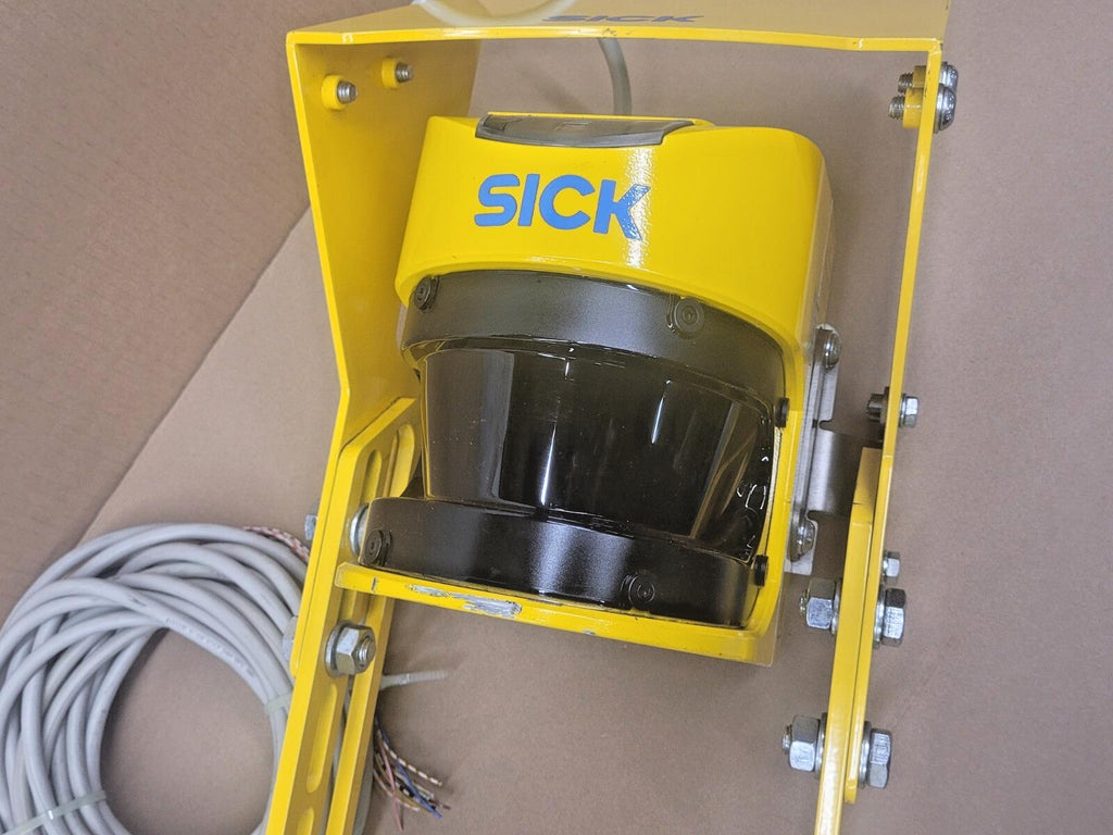 SICK S30A-7011CA Laser Scanner 1023891 w/ S3000 Heavy Duty Mounting Bracket