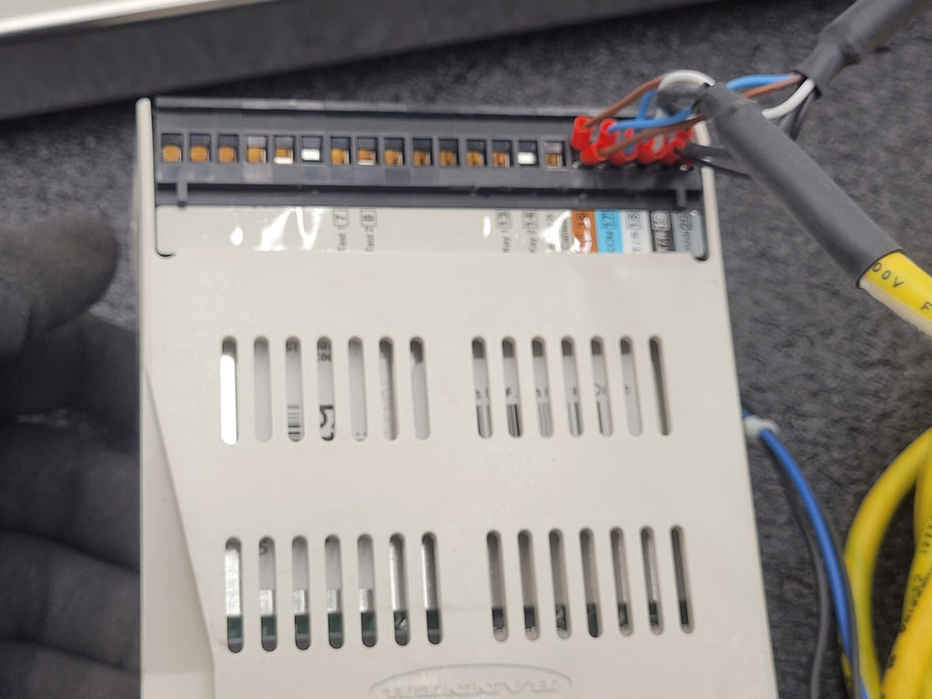 Banner USE2012NP2 & USR2012NP2 MICRO-SCREEN 20" Light Curtain Screen Tested "F"