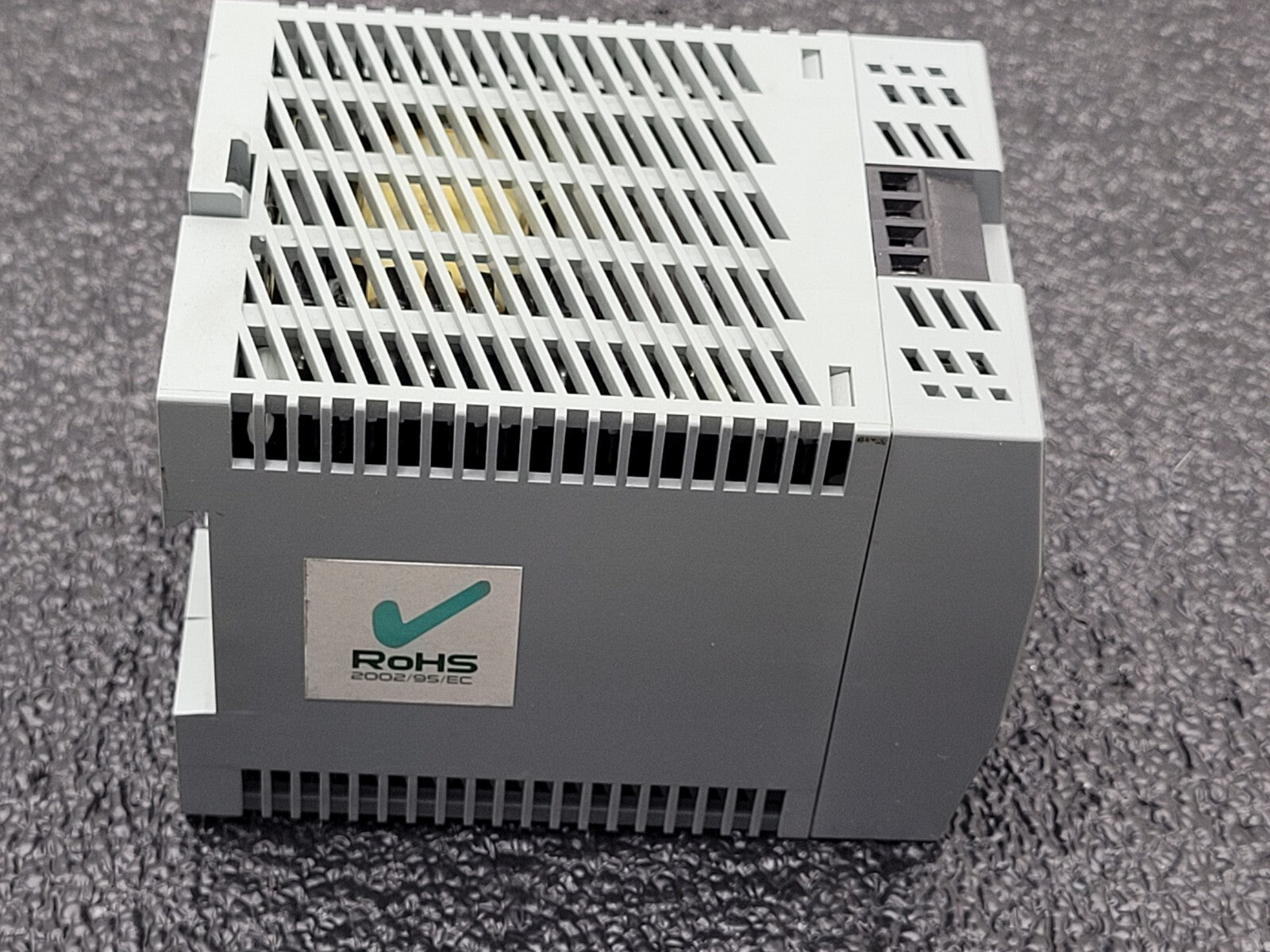 SOLA / Power Supply / SDP 4-24-100LT 115-230VAC Input 24VDC 3.8A Ouput Din Rail