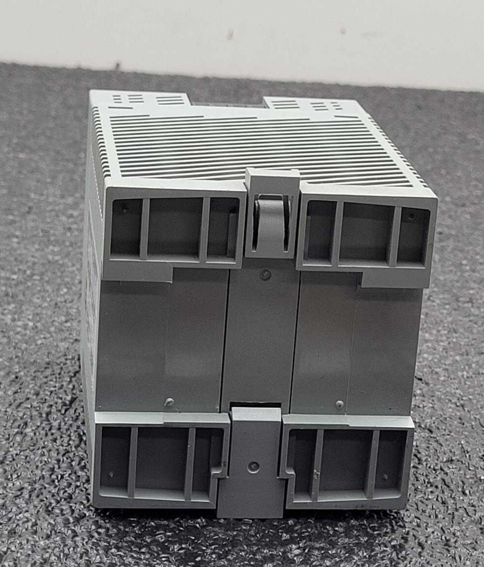 SOLA / Power Supply / SDP 4-24-100LT 115-230VAC Input 24VDC 3.8A Ouput Din Rail