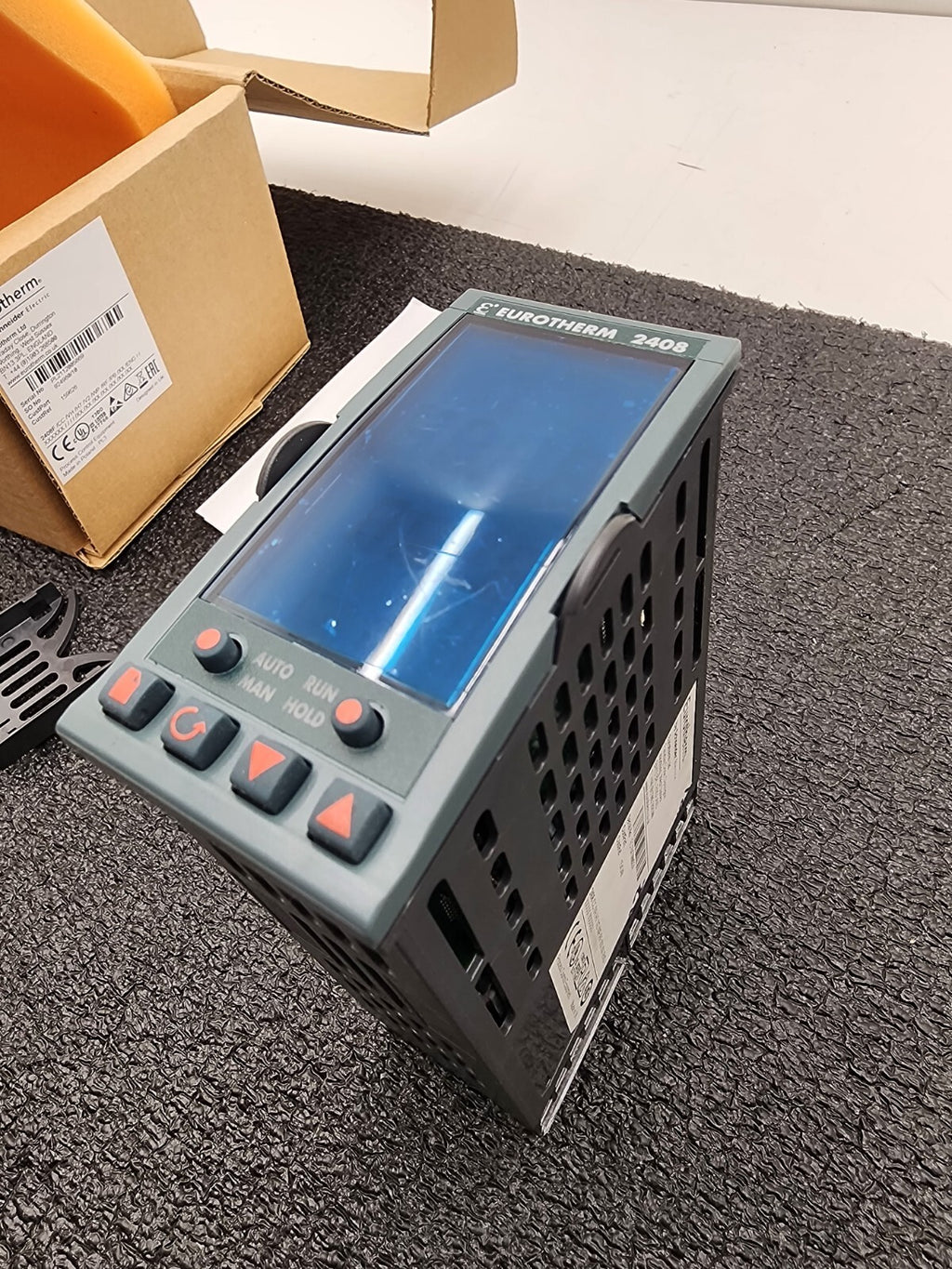 EUROTHERM Controller 2408  Temperature / Process Controller/ Programmer