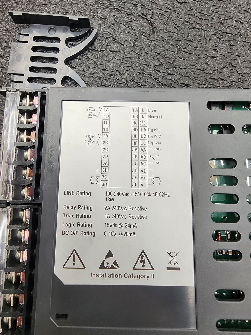 EUROTHERM Controller 2408  Temperature / Process Controller/ Programmer