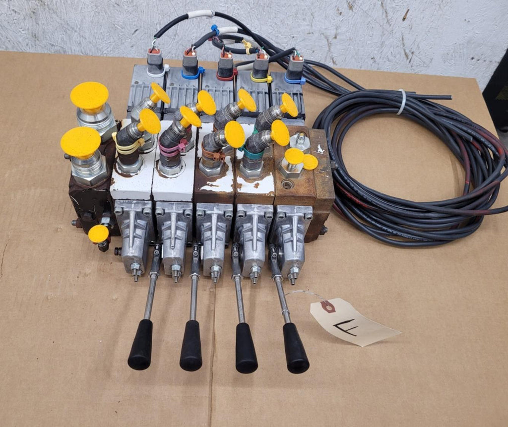 Danfoss PVG 32 5x Proportional Hydraulic Servo + Manual Valve 159S8891 [F]