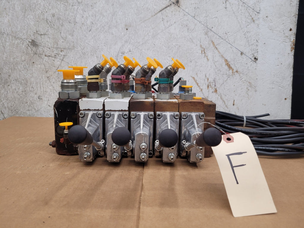 Danfoss PVG 32 5x Proportional Hydraulic Servo + Manual Valve 159S8891 [F]