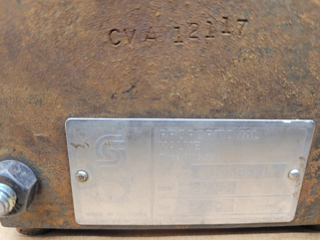 Danfoss PVG 32 5x Proportional Hydraulic Servo + Manual Valve 159S8891 [F]