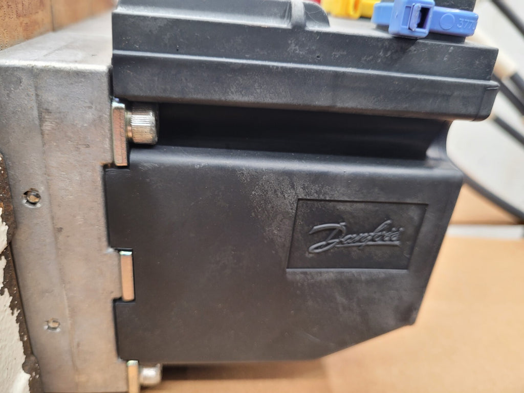 Danfoss PVG 32 5x Proportional Hydraulic Servo + Manual Valve 159S8891 [F]