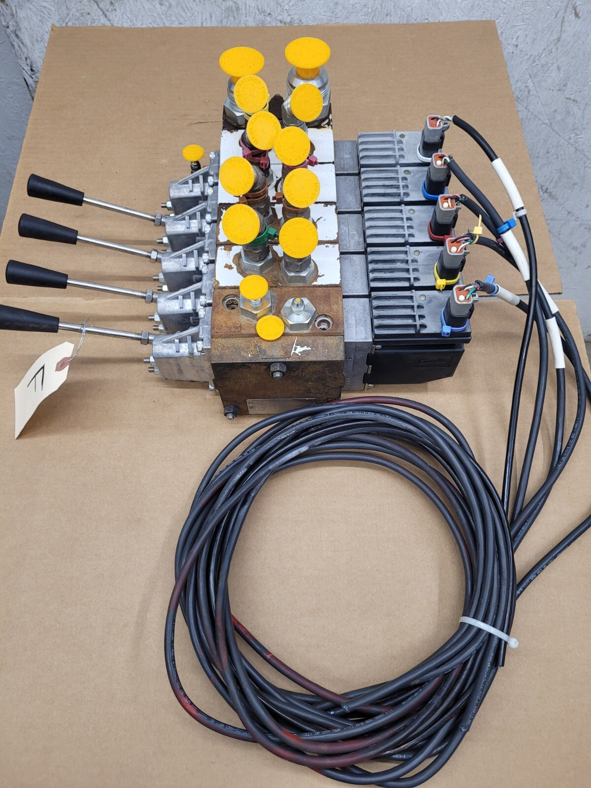 Danfoss PVG 32 5x Proportional Hydraulic Servo + Manual Valve 159S8891 [F]