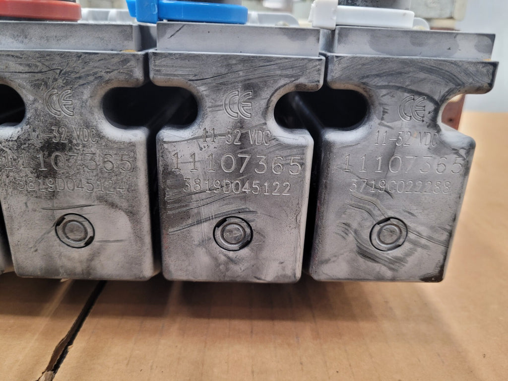 Danfoss PVG 32 5x Proportional Hydraulic Servo + Manual Valve 159S8891 [F]