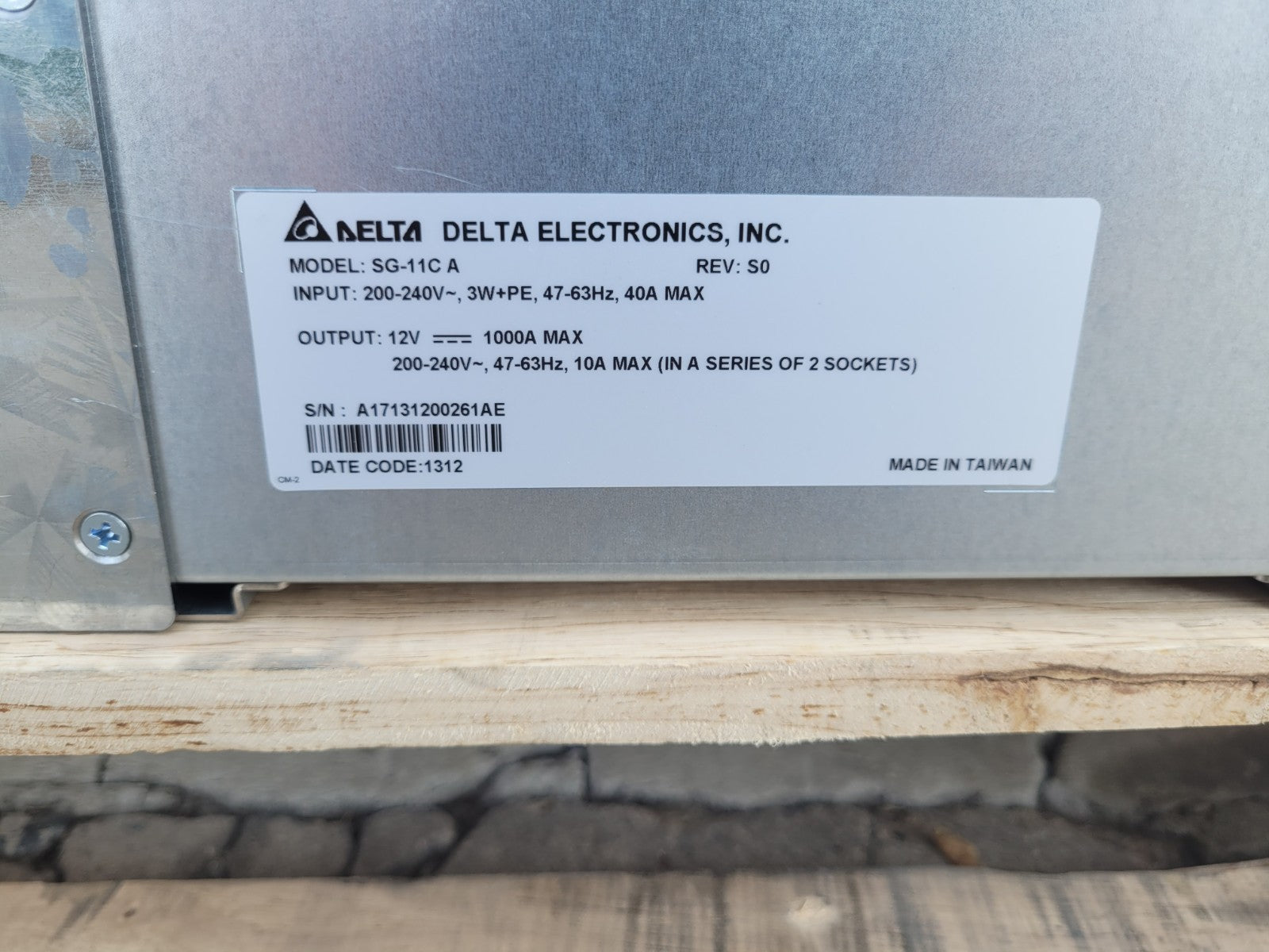 SG-11C A Delta Electronics Power Shelf 12VDC 1000A MAX Output 200-240V 3W+PE IN