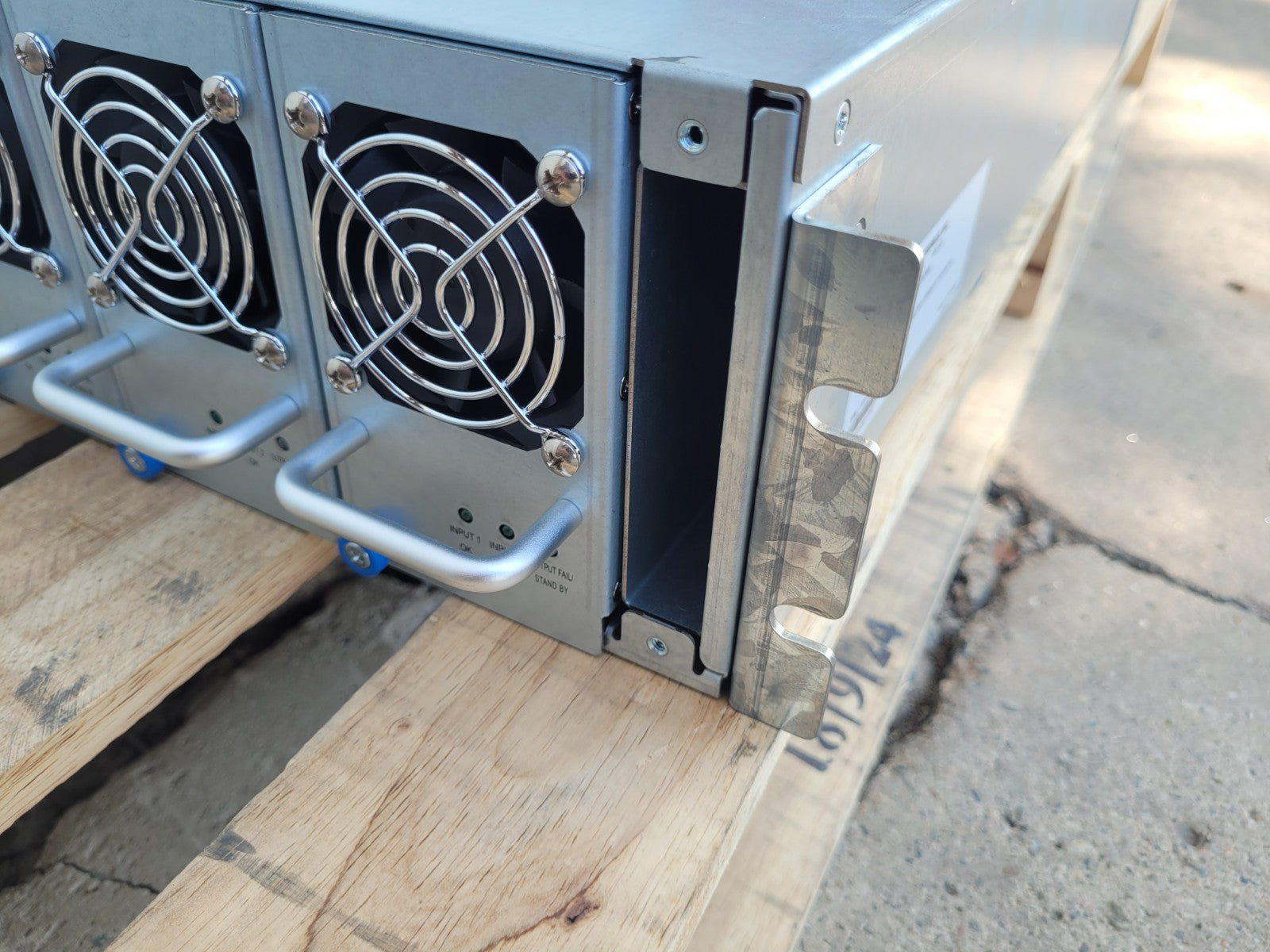 SG-11C A Delta Electronics Power Shelf 12VDC 1000A MAX Output 200-240V 3W+PE IN