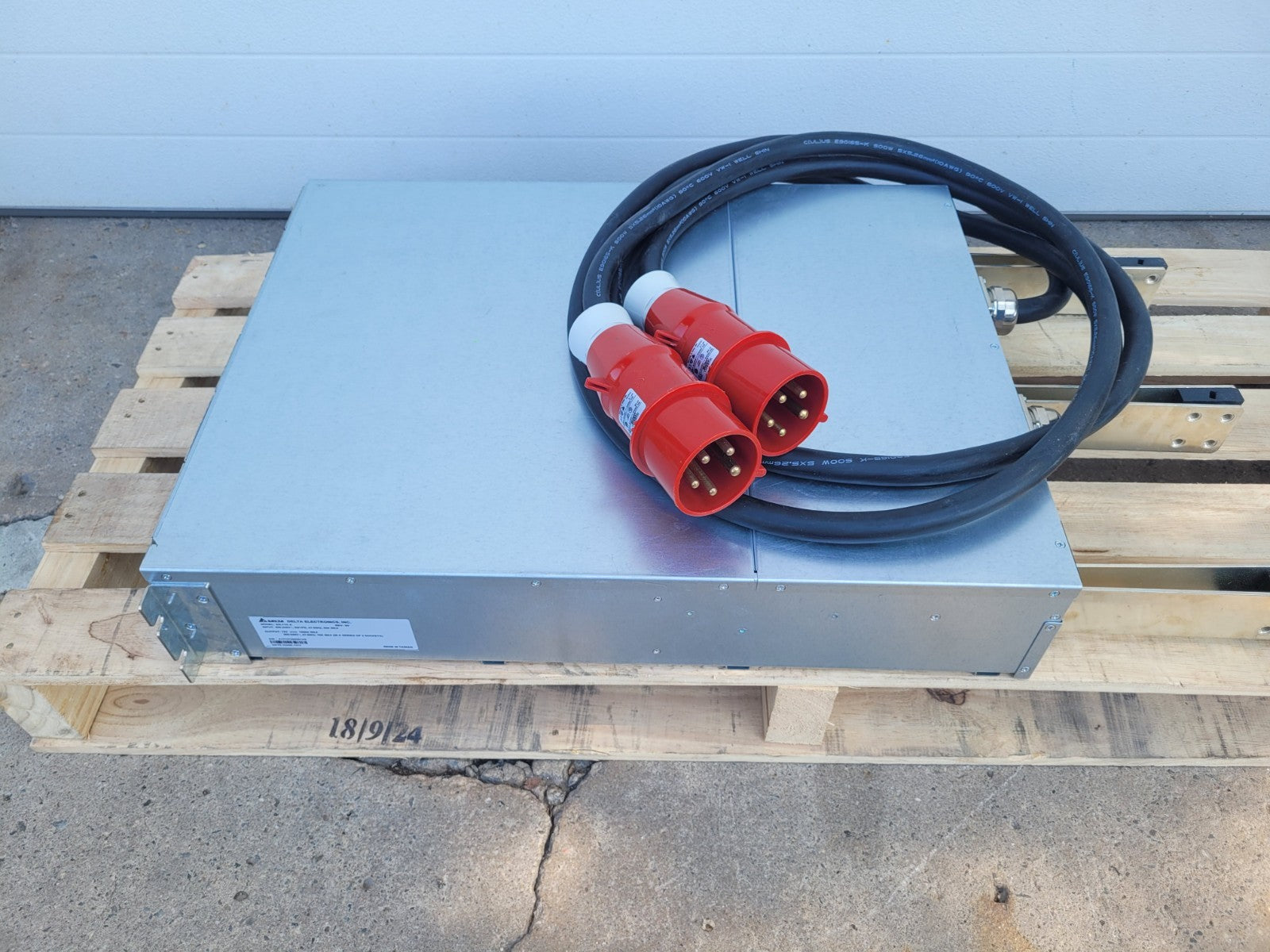 SG-11C A Delta Electronics Power Shelf 12VDC 1000A MAX Output 200-240V 3W+PE IN