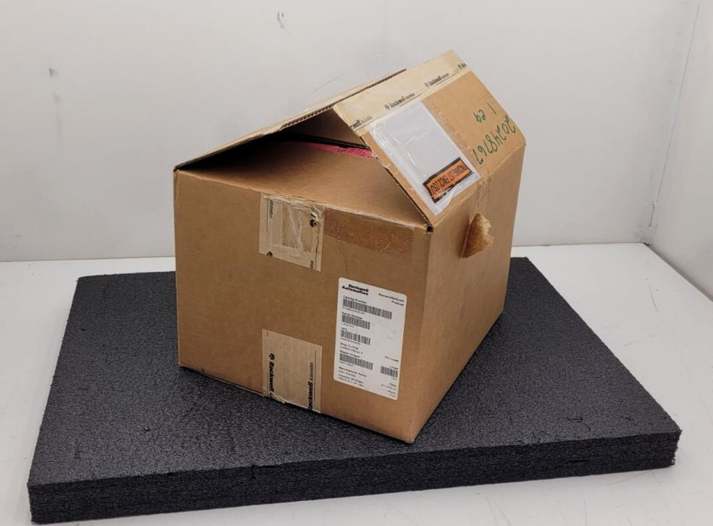 ALLEN BRADLEY ULTRA SERIES 1398-DDM-005X SER A SERVO DRIVE