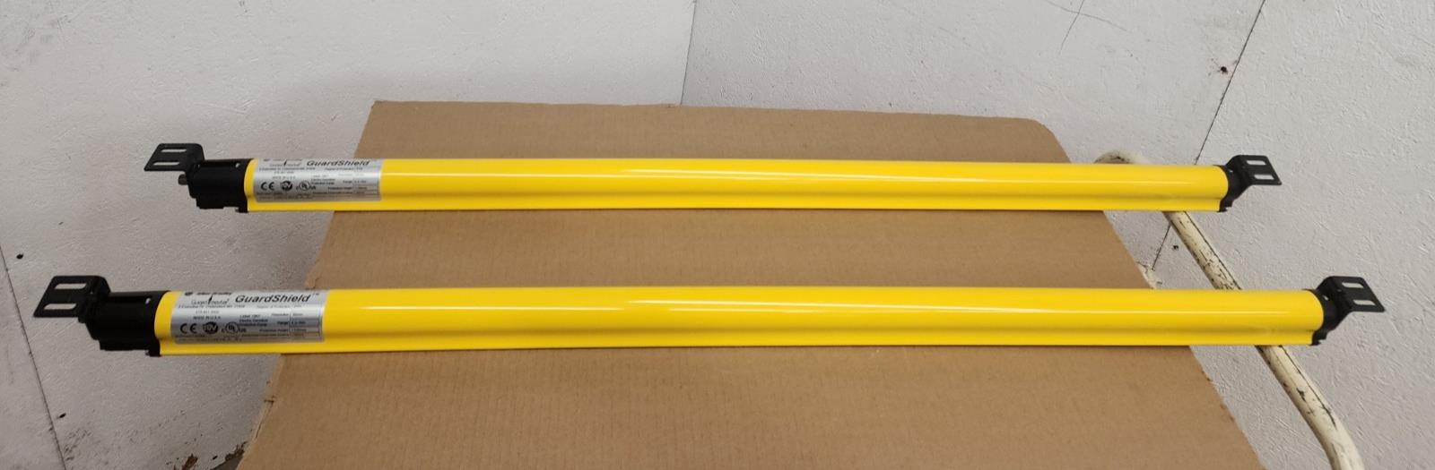 Allen Bradley GuardShield Light Curtain Pair R4K1120YD AB T4K1120YD AA 1120mm