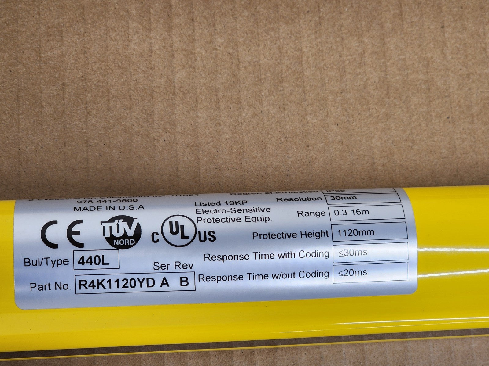 Allen Bradley GuardShield Light Curtain Pair R4K1120YD AB T4K1120YD AA 1120mm