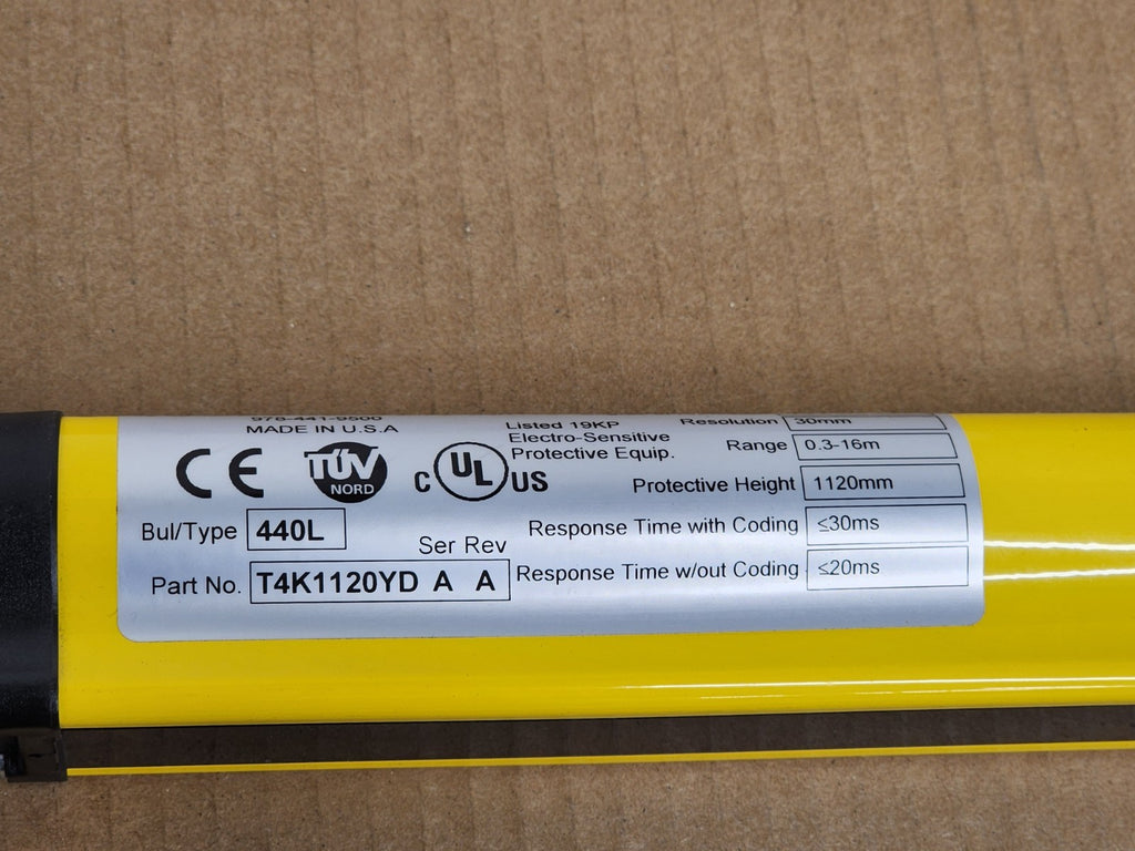 Allen Bradley GuardShield Light Curtain Pair R4K1120YD AB T4K1120YD AA 1120mm