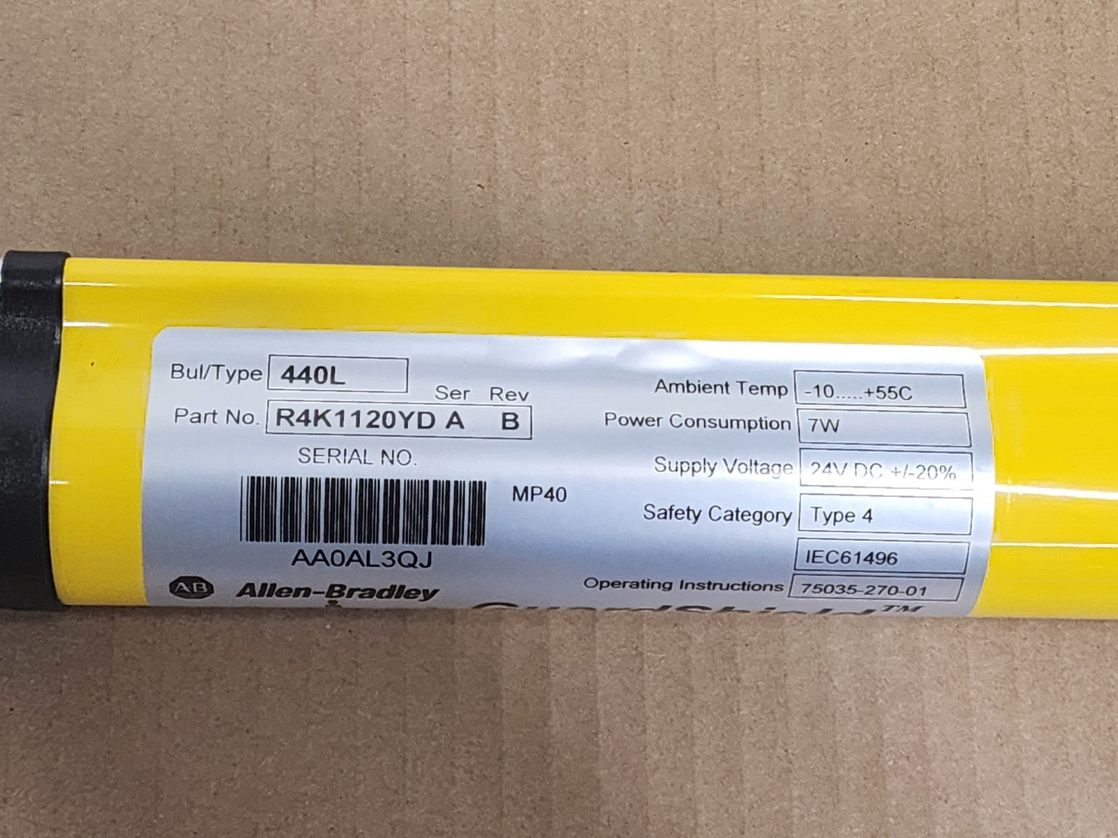 Allen Bradley GuardShield Light Curtain Pair R4K1120YD AB T4K1120YD AA 1120mm