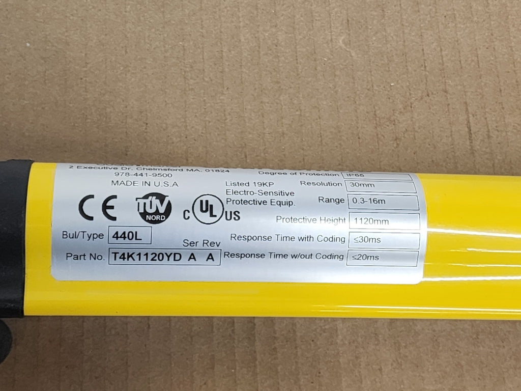 Allen Bradley GuardShield Light Curtain Pair R4K1120YD AB T4K1120YD AA 1120mm