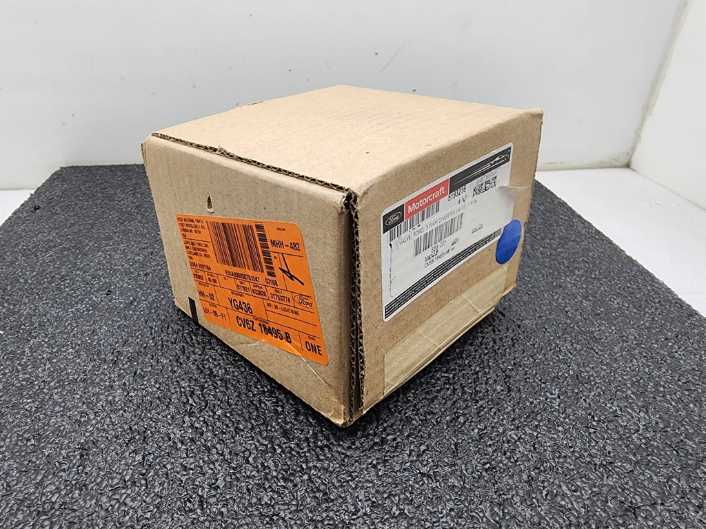 NEW FORD Focus-Water Valve CV6Z-18495-B YG-436 USA SELLER