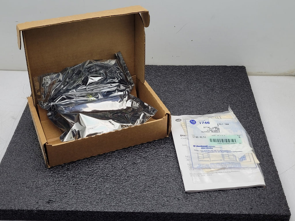 1746-OB16 SER D CAT /D SLC 500 PLC Output Module Allen-Bradley New Open Box