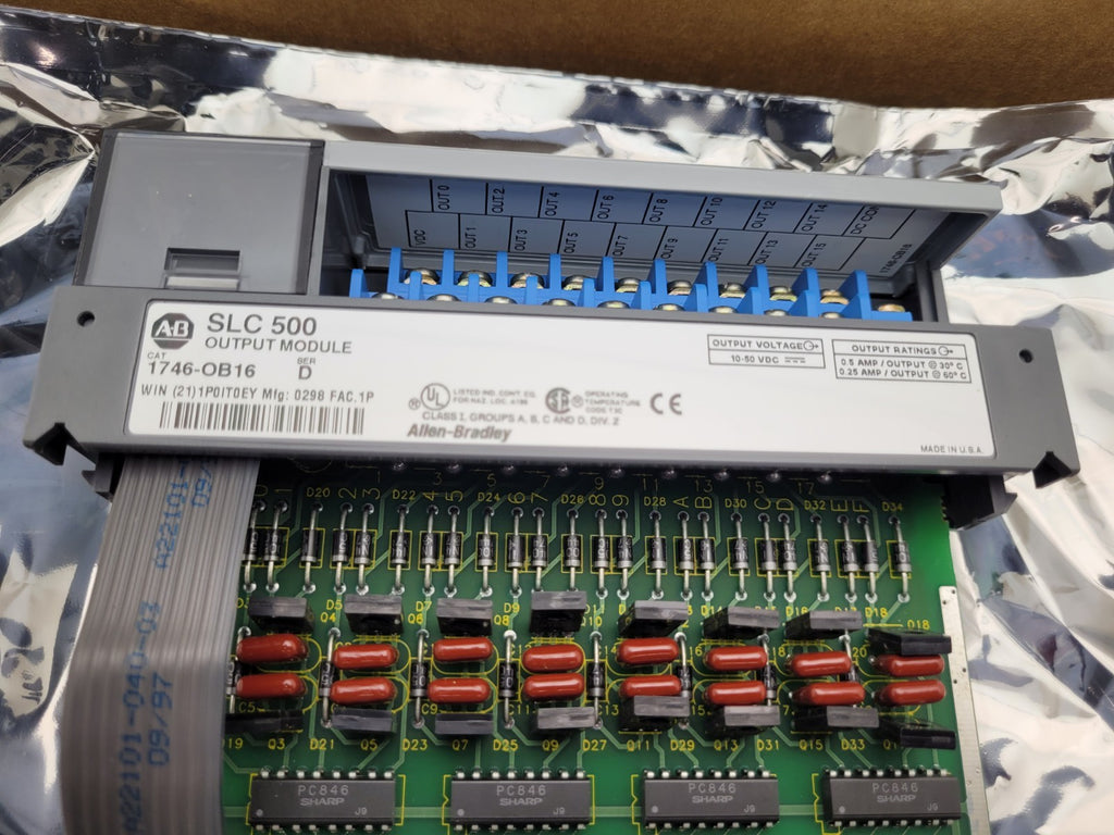 1746-OB16 SER D CAT /D SLC 500 PLC Output Module Allen-Bradley New Open Box