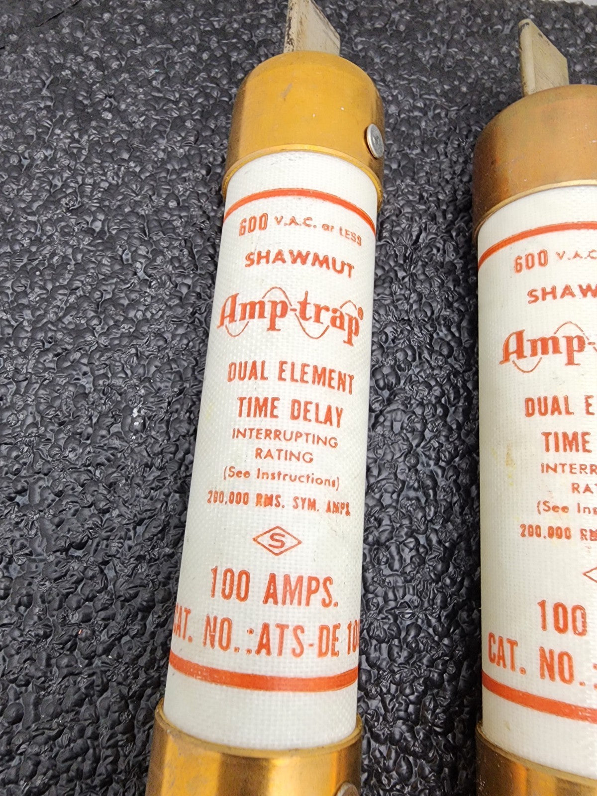 Lot of 11 - Shawmut Amp-Trap ATS-DE 100R  /ATS-DE 100  Dual Element Time delay