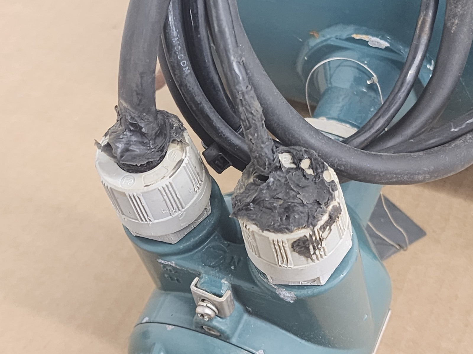 Yokogawa  Magnetic Flow Meter ADMAG AXF150C-NNAH1L-AA12-2NB/FF1 150mm 2019