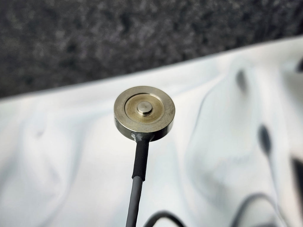 FUTEK SLLB250 Subminiature Load Button FSH01068 w/ FSH03221 USB210 A-to-D