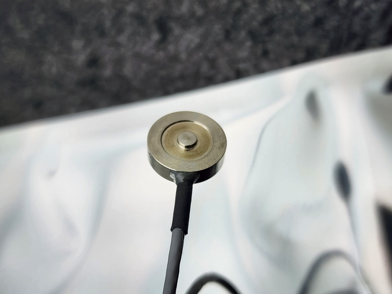 FUTEK SLLB250 Subminiature Load Button FSH01068 w/ FSH03221 USB210 A-to-D