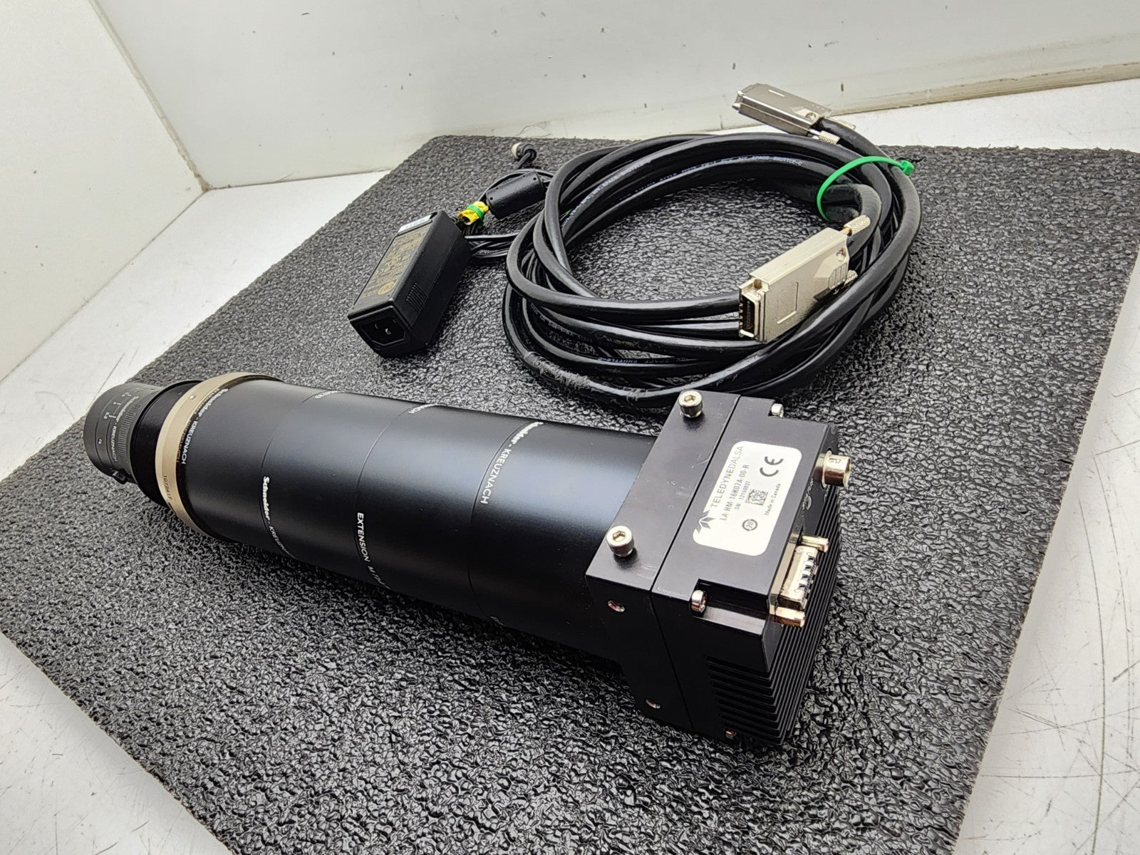 Teledyne Dalsa 16K Line Scan Camera LA-HM-16K07A-00-R Schneider 3.2/92-0001 Lens