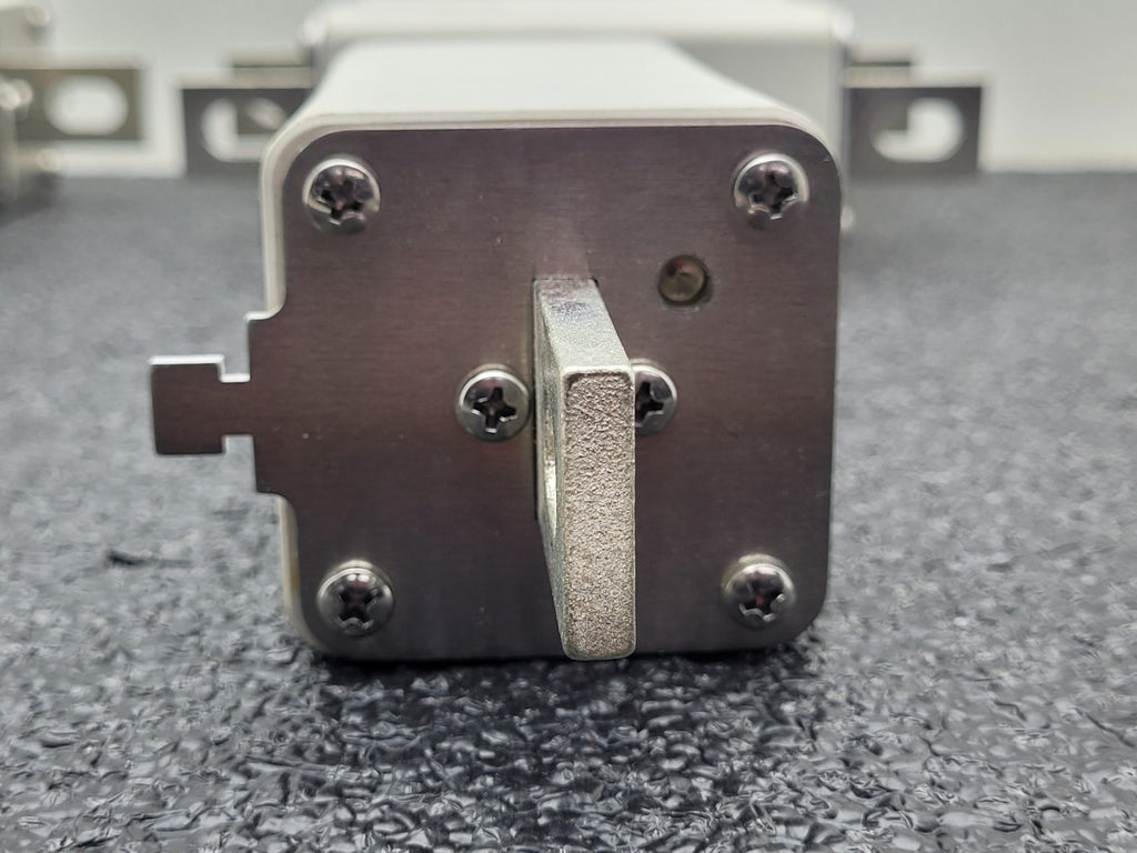 Lot of - 5 Eaton Bussmann PV15M-160-H Fuse 160A 1500VDC Bolt On PV-1XL Type NH