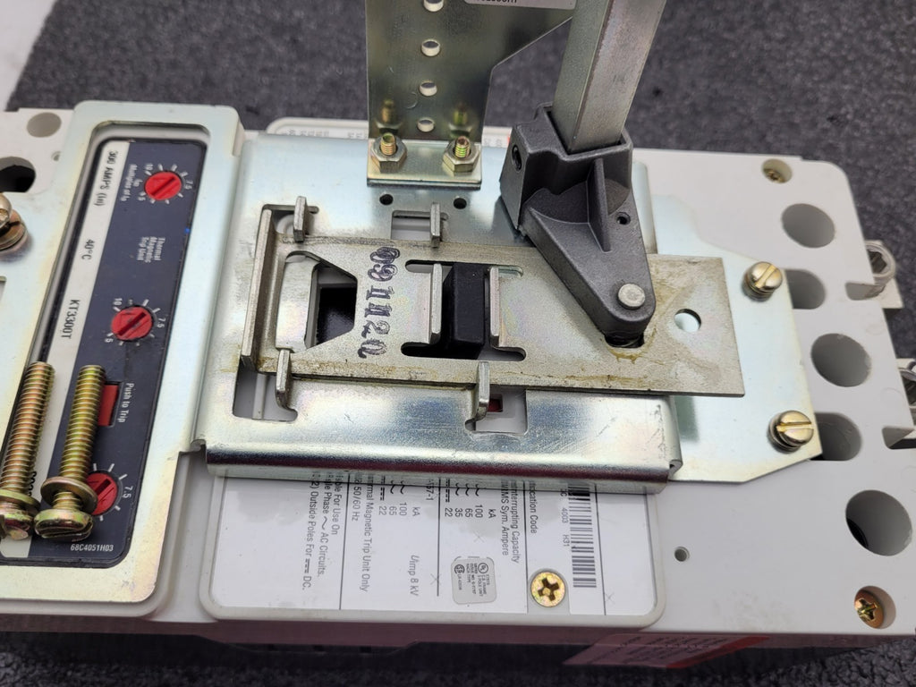 Eaton Cutler Hammer HKD3400F / HKD 65K 3-pole 600V 400A Breaker w/ KT3400T trip