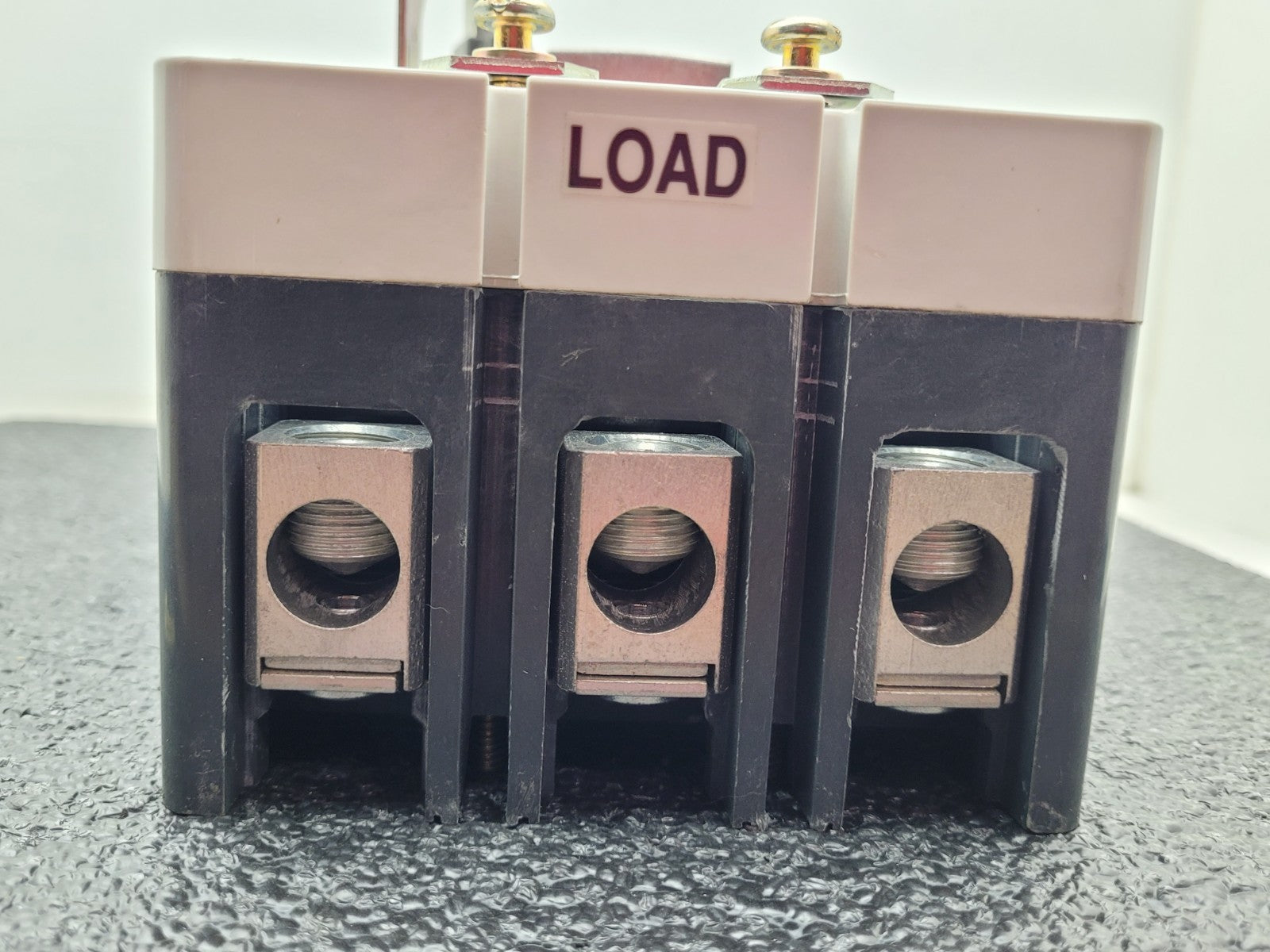 Eaton Cutler Hammer HKD3400F / HKD 65K 3-pole 600V 400A Breaker w/ KT3400T trip