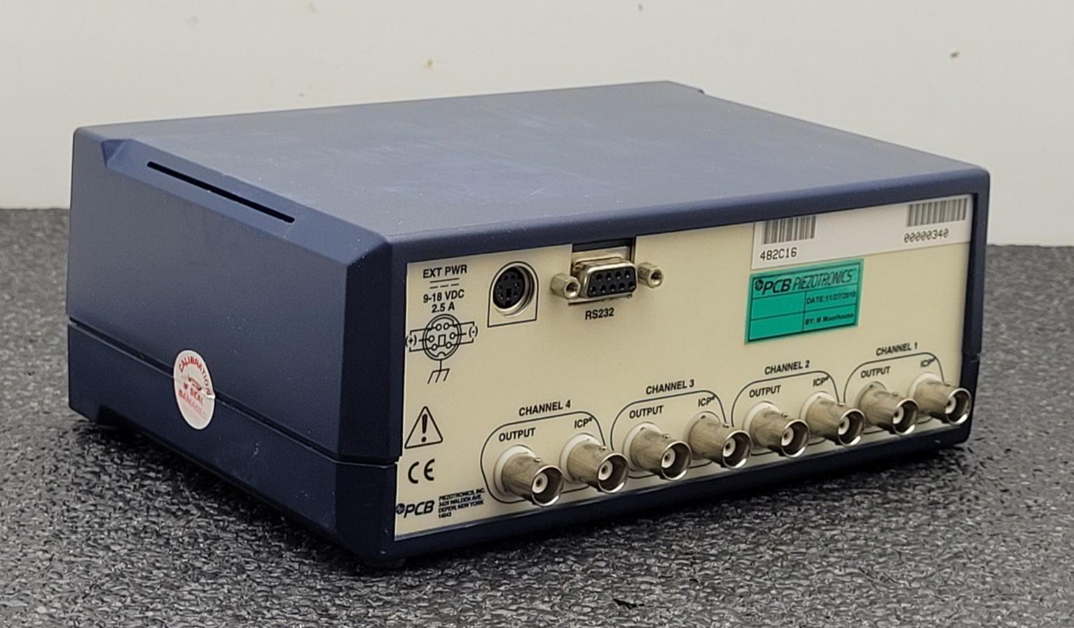 PCB PIEZOTRONICS ICP 482C Signal Conditioner 482C16 Incremental Gain x0.1 - x200
