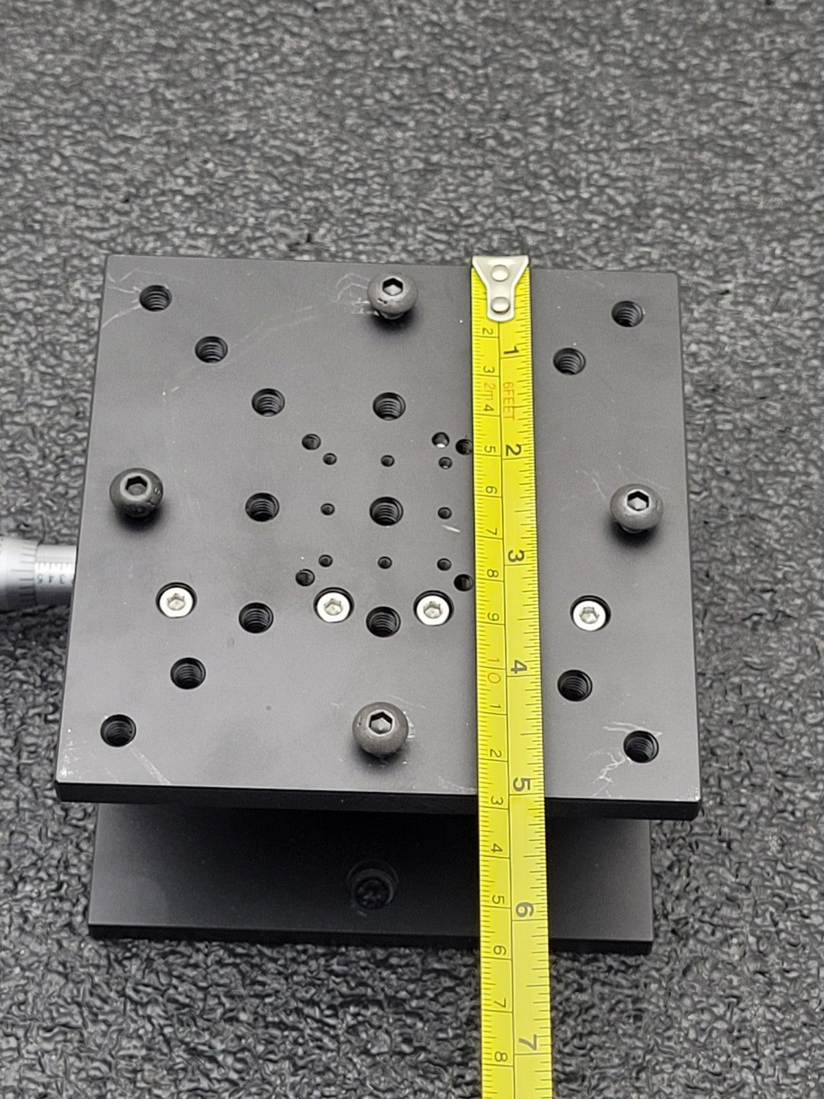 EO Edmund Optics Z Axis 66-508 Lift Table 125mm Square Optical Breadboard 1/4-20