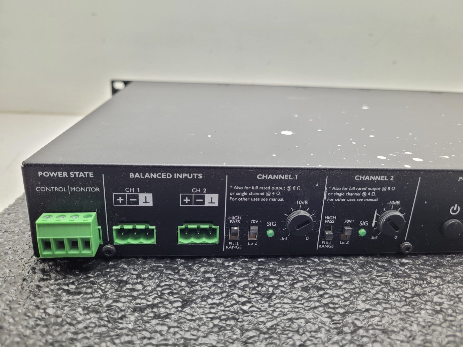 Lab Gruppen E Series 4:2 400W 2 Independent Output Rackmount Audio Amplifier