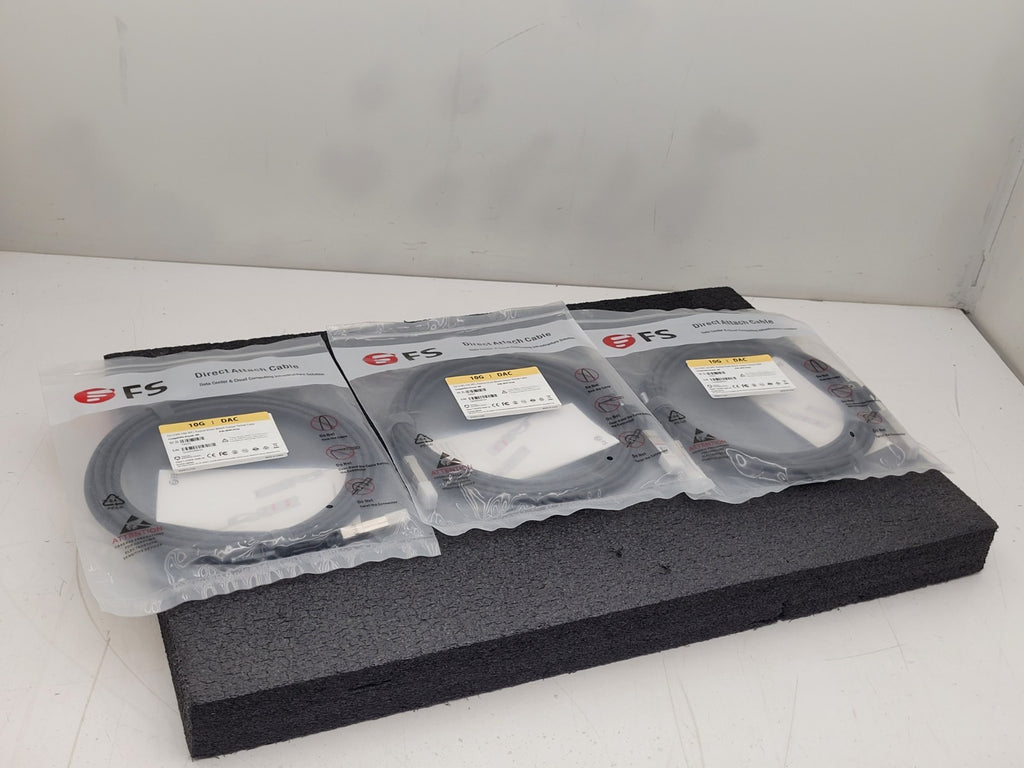 lot of 3 new 10G SPF+ Passive Direct Attach Copper Twinax Cable, p/n SFPP-PC05