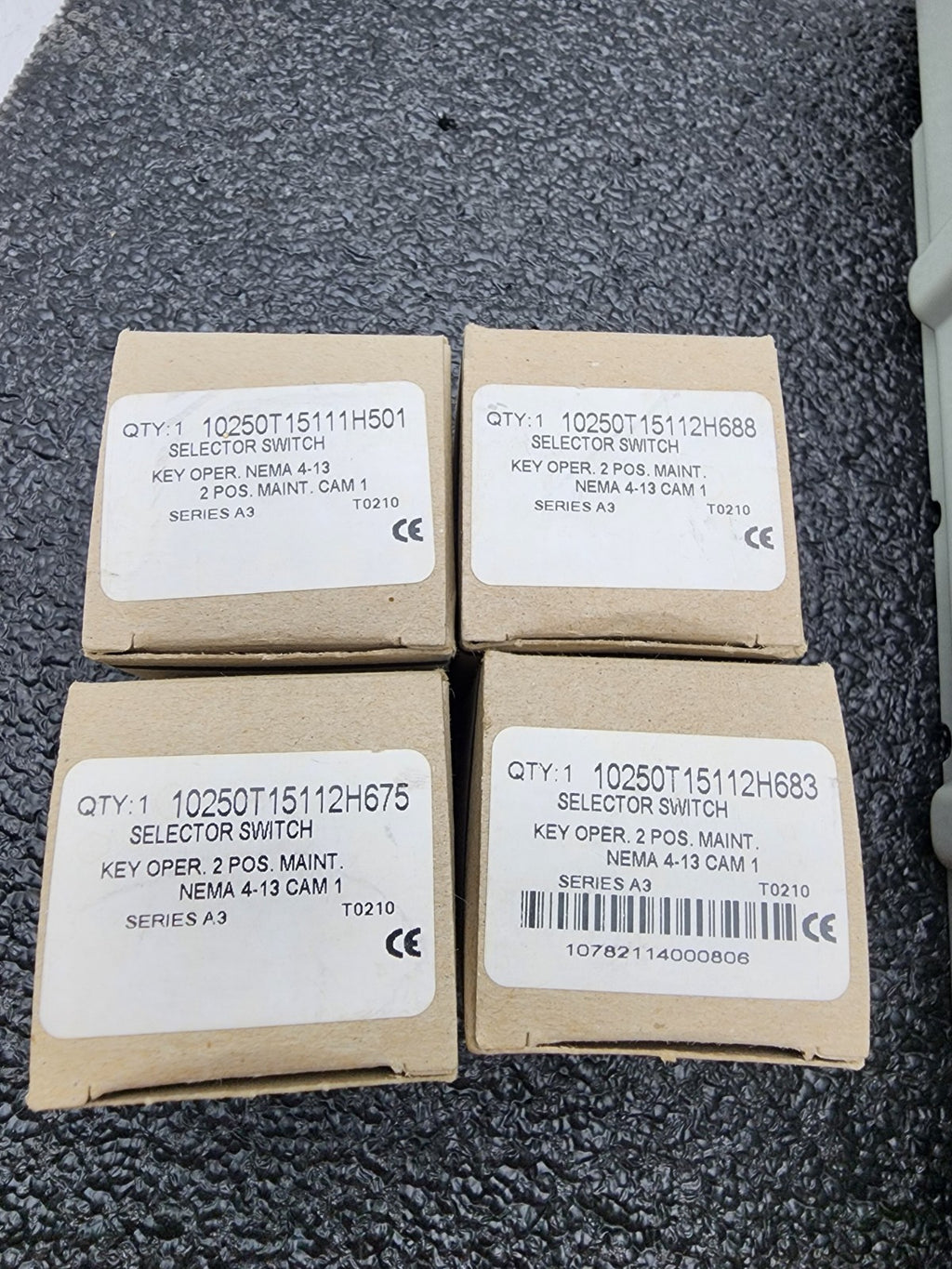 LOT Of 4 Eaton 10250T15112 Selector Switches Key Operated EA NEMA 4-13 +11 keys