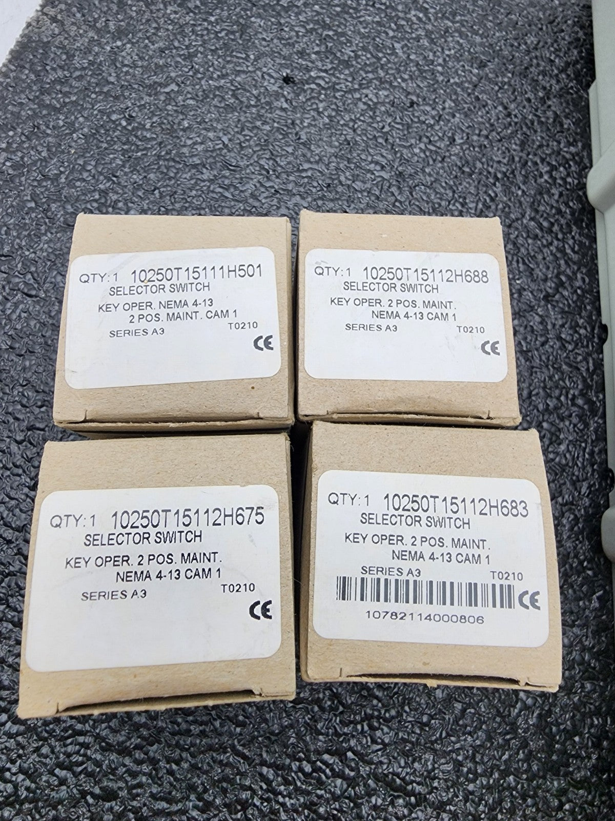 LOT Of 4 Eaton 10250T15112 Selector Switches Key Operated EA NEMA 4-13 +11 keys