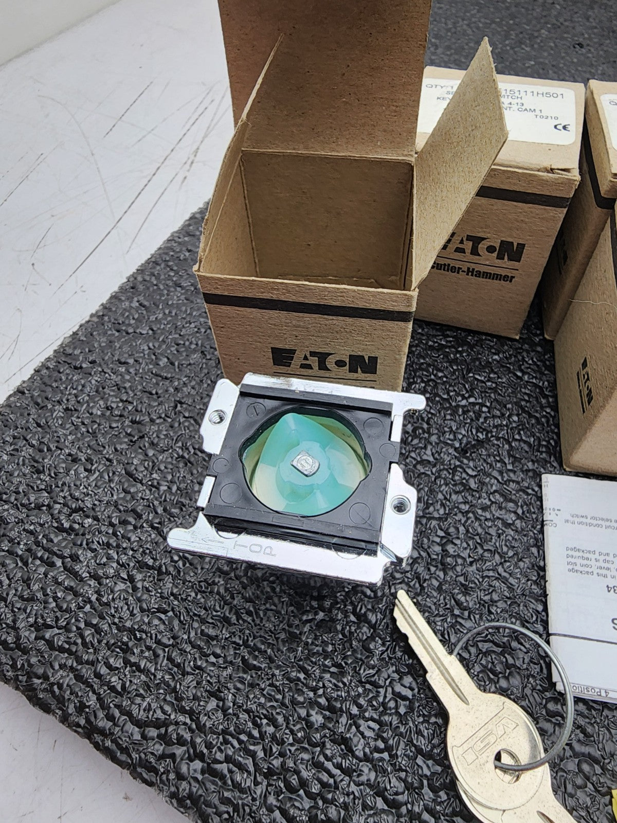 LOT Of 4 Eaton 10250T15112 Selector Switches Key Operated EA NEMA 4-13 +11 keys