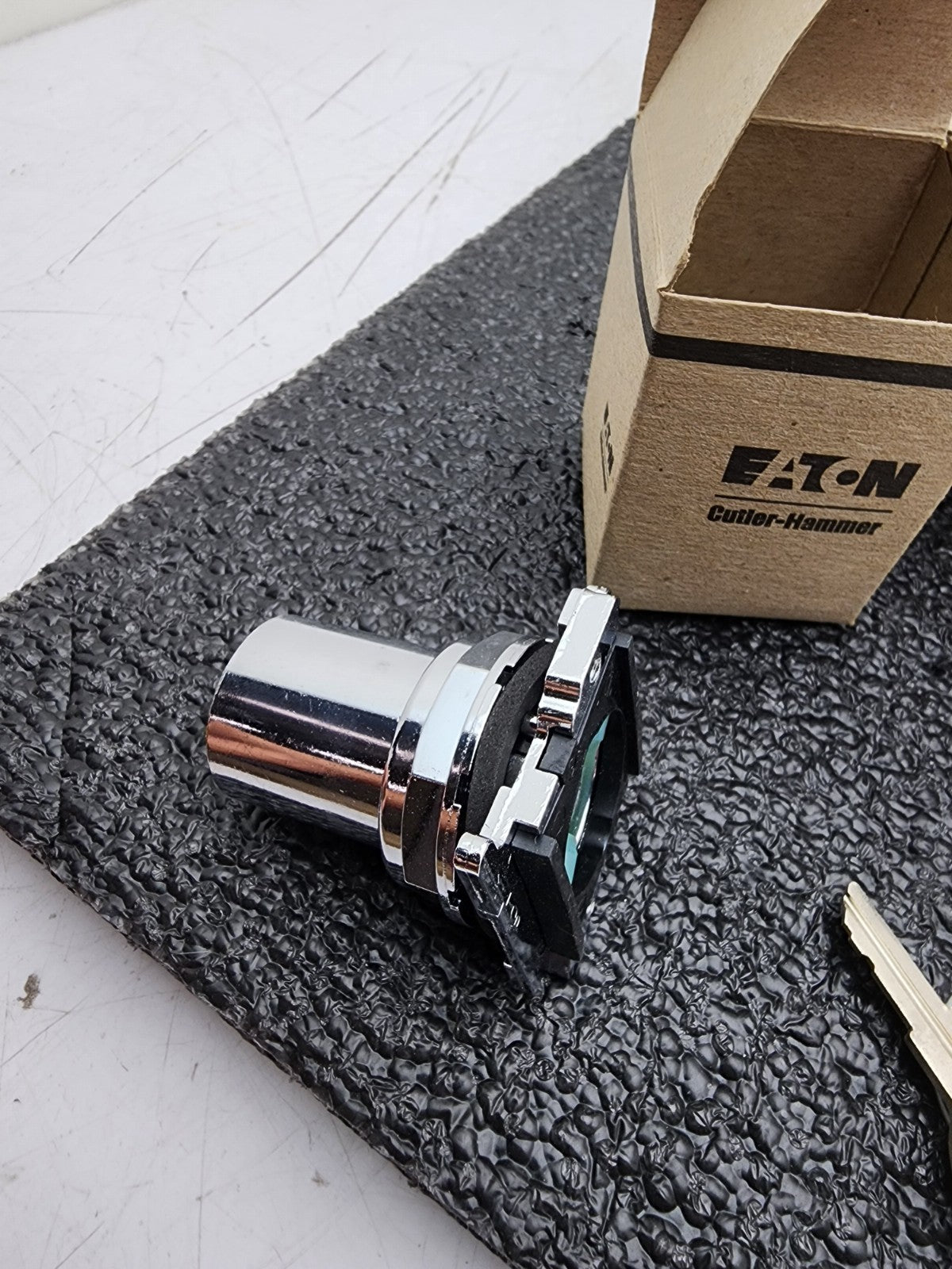 LOT Of 4 Eaton 10250T15112 Selector Switches Key Operated EA NEMA 4-13 +11 keys