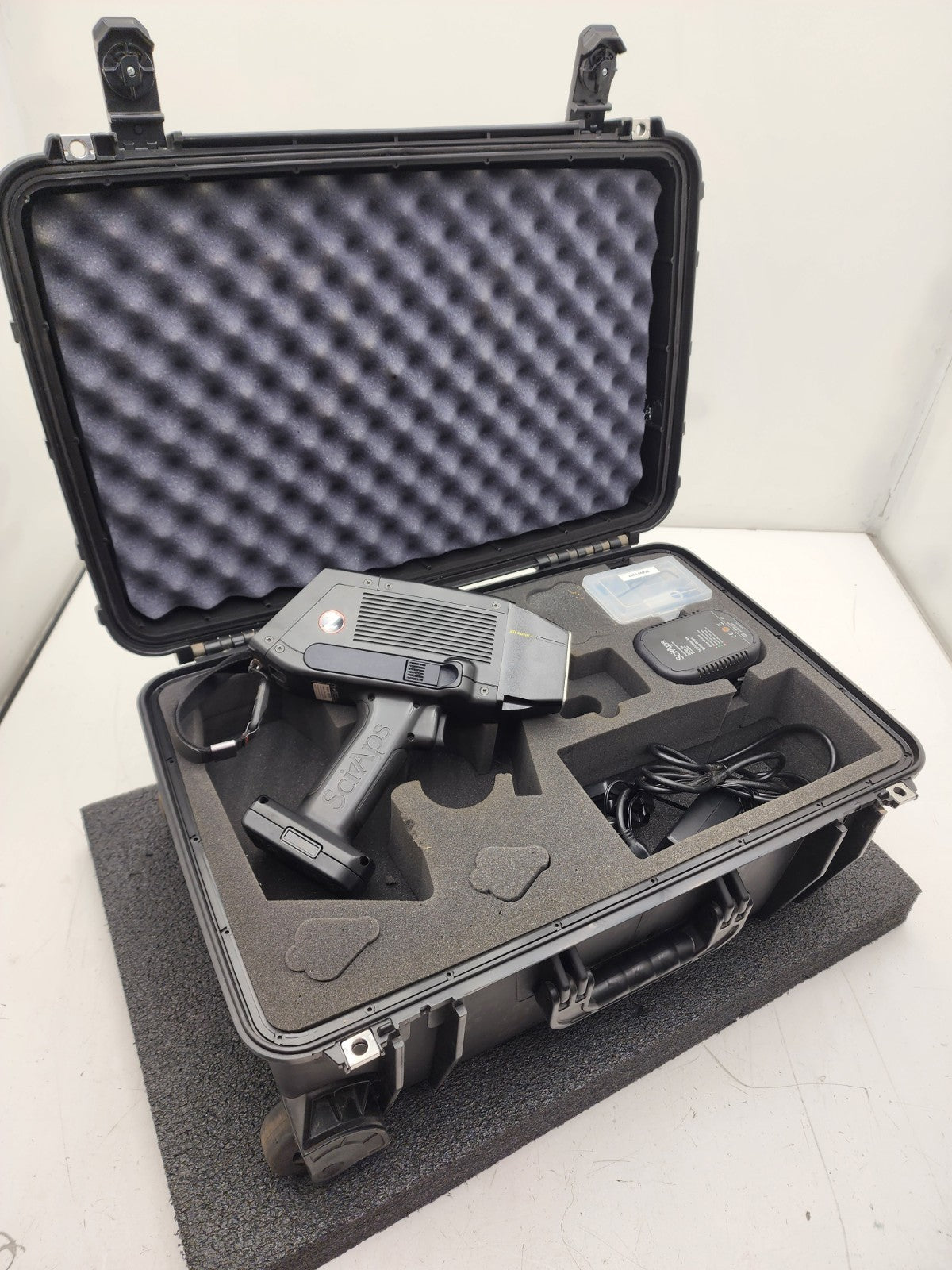 SciAps Z-901 Handheld LIBS Scrap Metal Analyzer w/Quicksort App Low Hours