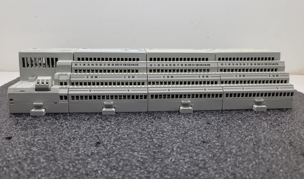 Allen Bradley  1794-IE4X0E2/OB16/IB16/ASB  SER.B Flex I/O Analog Module  24VDC