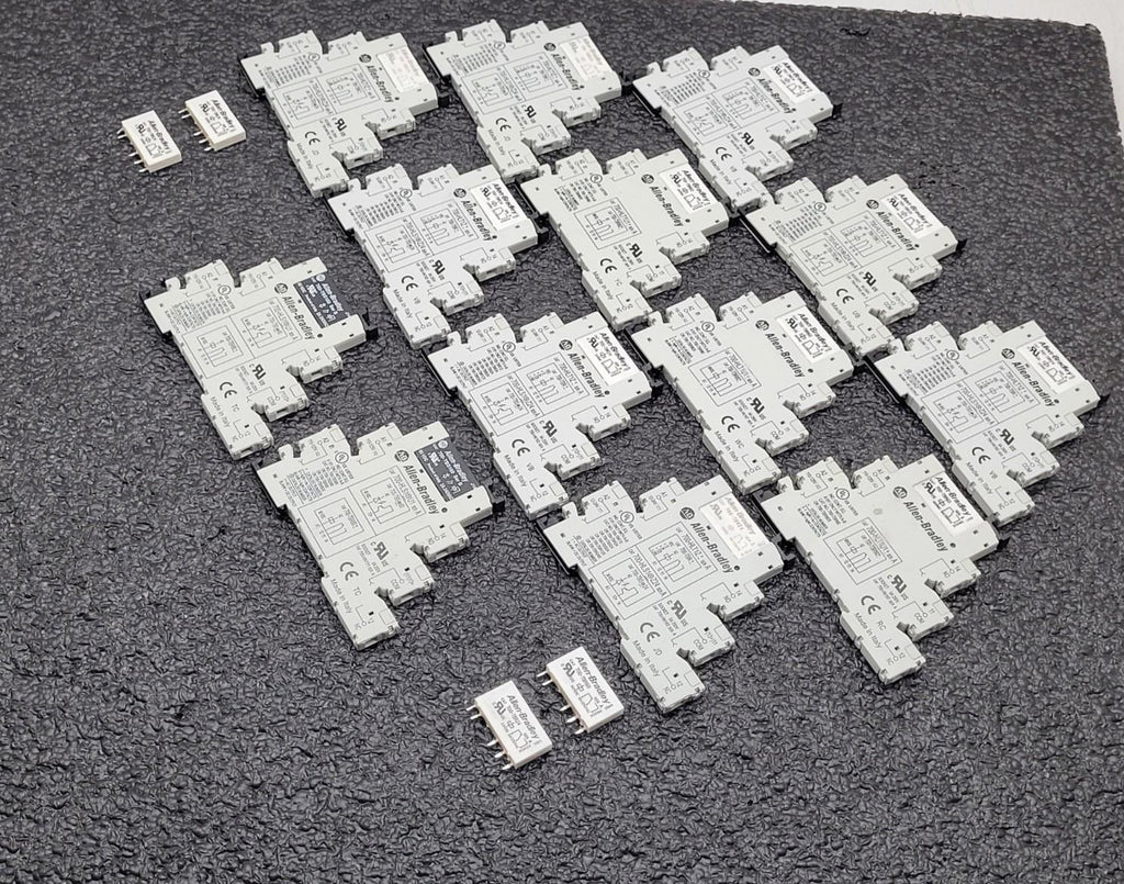Lot of 13 New Allen Bradley Bulletin 700 Interface Relay Module 700-HLT1Z Ser.A