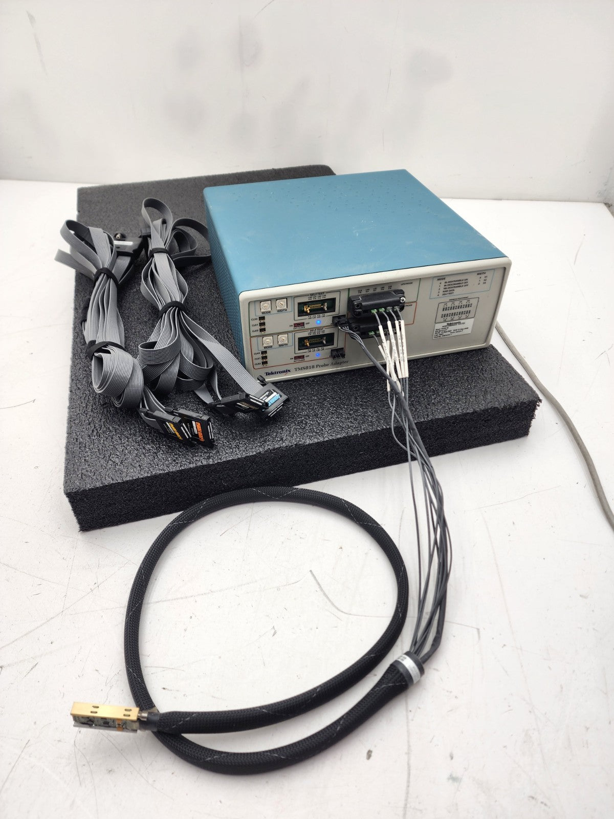 Tektronix Tek TMS818 Probe Adapter PCI-e PCIExpress Bus 2x P6869 Probe