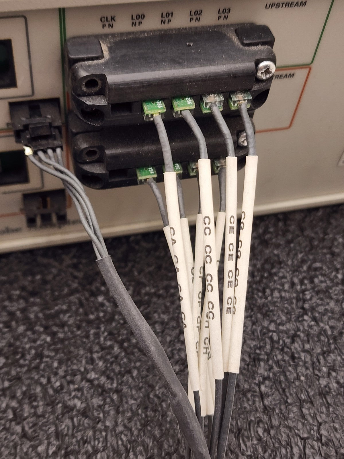 Tektronix Tek TMS818 Probe Adapter PCI-e PCIExpress Bus 2x P6869 Probe